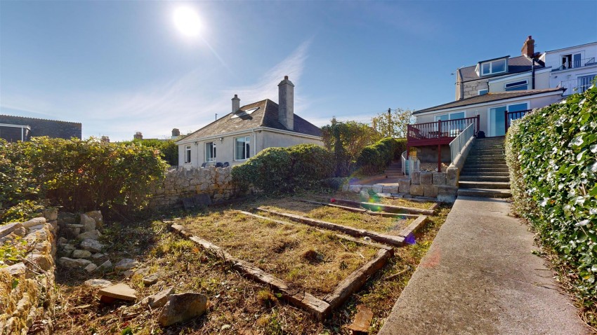 Images for Coast Watchers Cottage, Avalanche Road, Portland