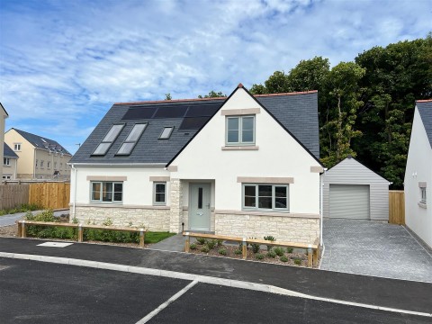 View Full Details for Kingbarrow Drive, Portland DT5 2FH